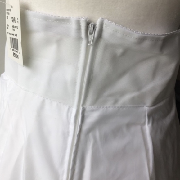 David’s Bridal White Fit and Flare Slip - Picture 4 of 7